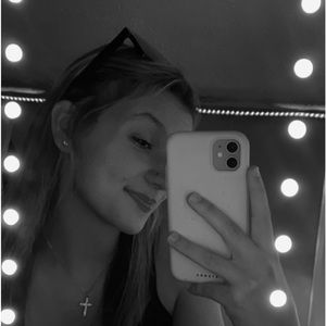 Meet your Posher, Lexi